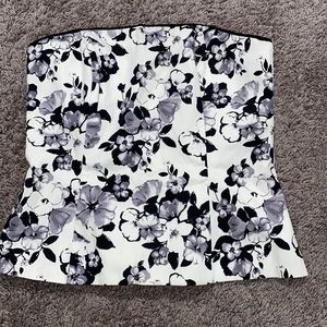 White House black market top